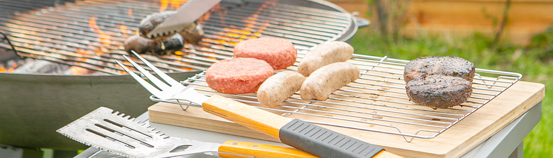 https://www.rinkit.com/cdn/shop/collections/Barbecue_Grills_Tools_Header.jpg?v=1620383486