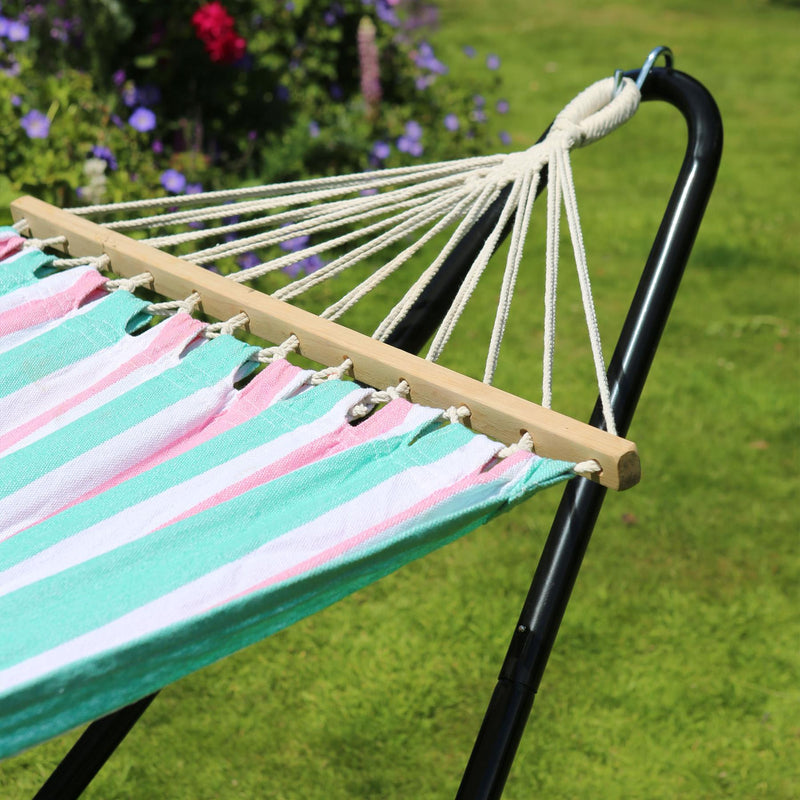 200 x 80cm Deluxe Cotton Garden Hammock - By Harbour Housewares