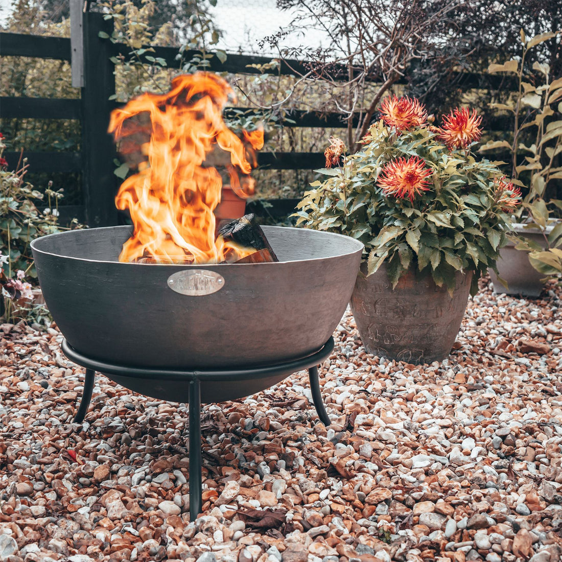 Harbour Housewares Cast Iron Garden Fire Pit - 60cm